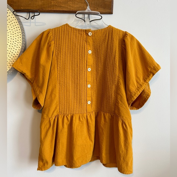 MADEWELL Pleated Flutter Sleeve Peplum Top in Vintage Gold, L - Picture 2 of 10